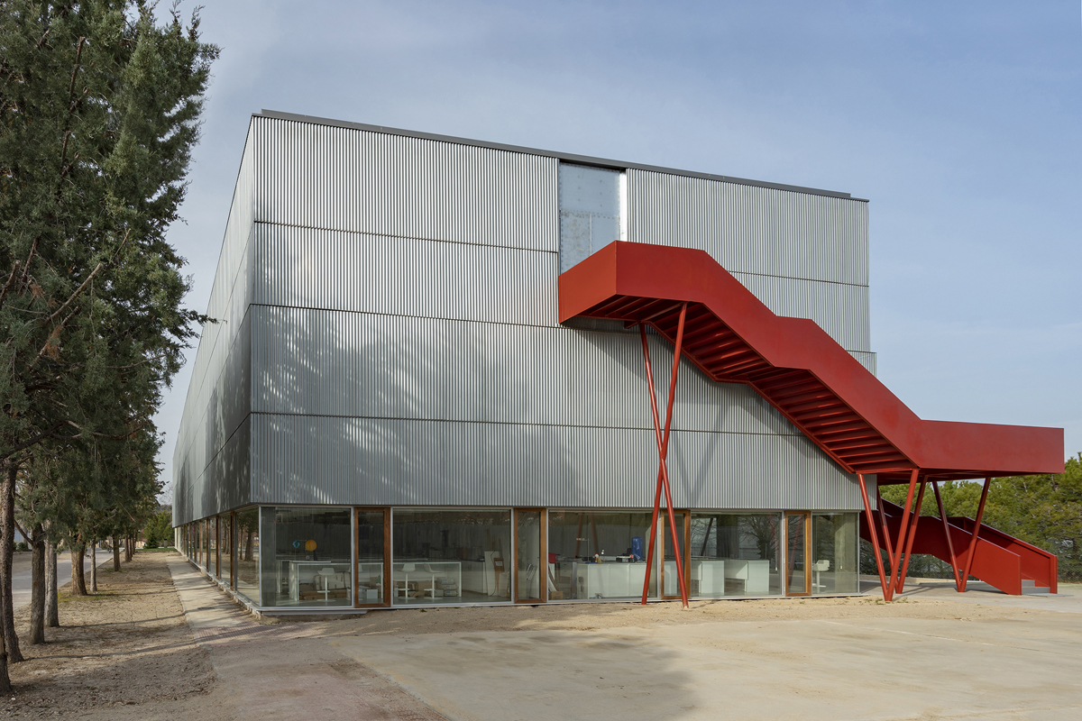 Aulario B Runnymede College Campus ROJO FERNANDEZ SHAW arquitectos 1 copia